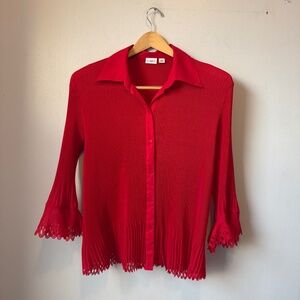 CATO  pleated button up with die cut bottom and sleeve